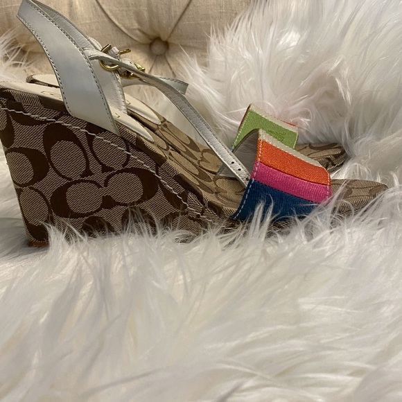 Coach wedge heel size 7.5 - Picture 2 of 3